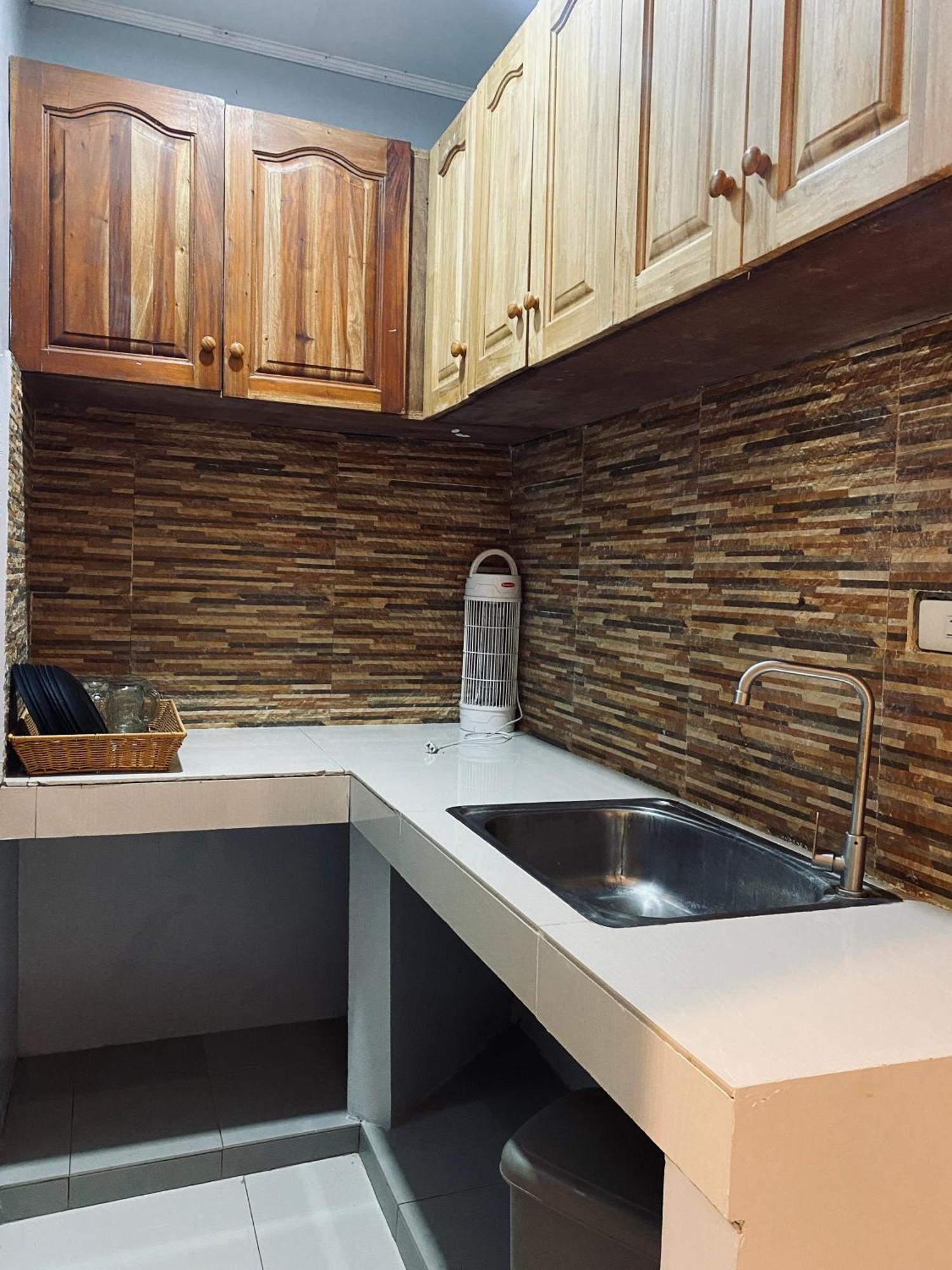 Lakayo Hillside Apartelle San Juan  Exterior photo